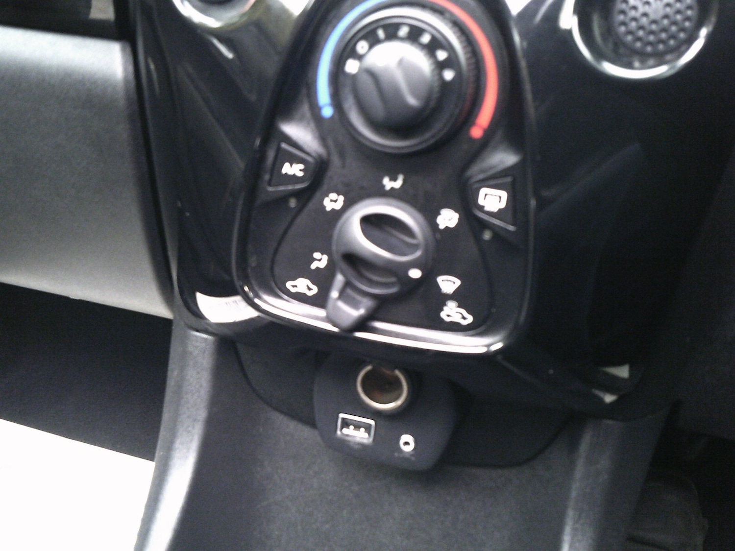 Used Toyota AYGO 2016 for sale - 77916192: Photo 9