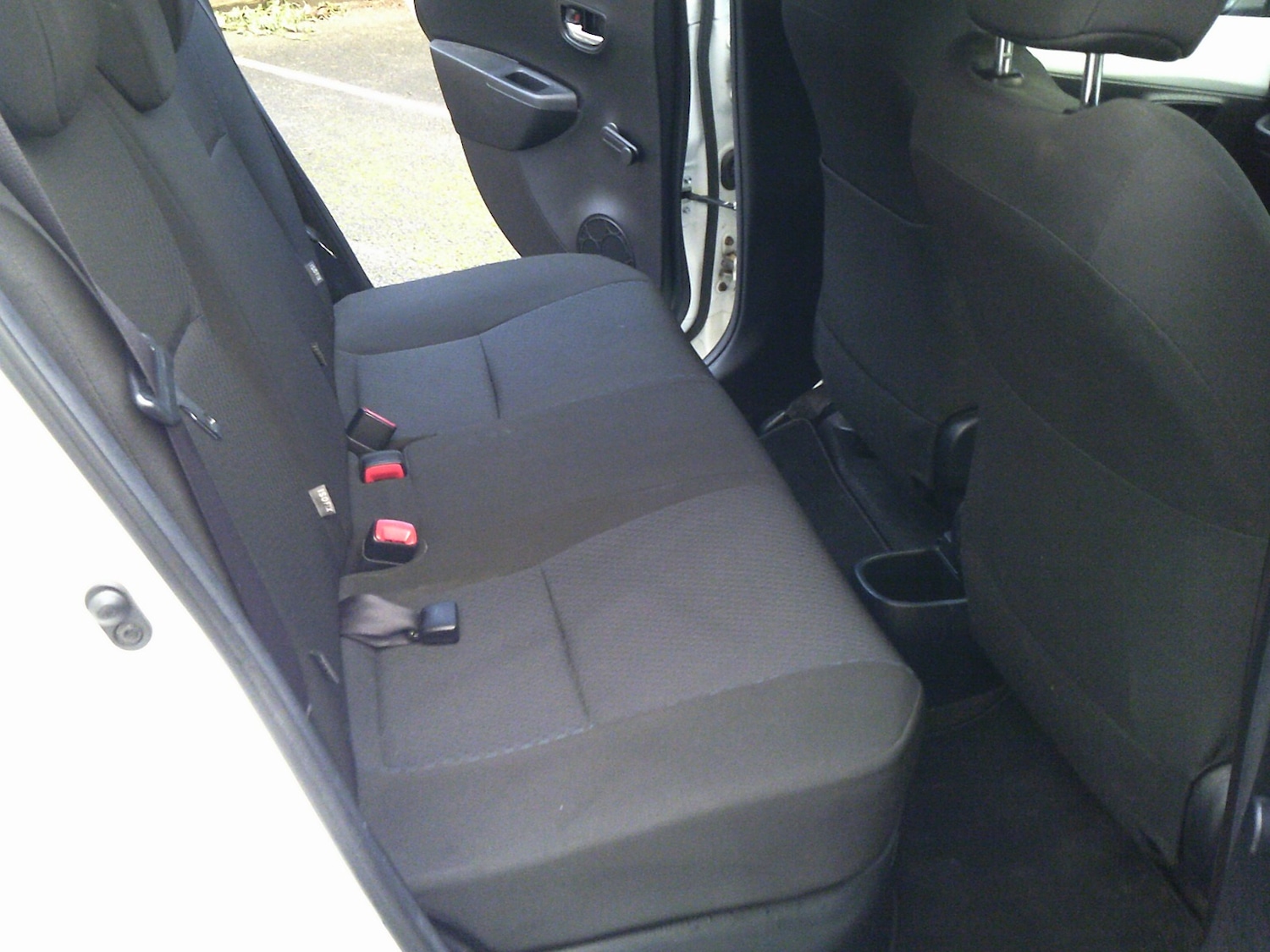 Used Toyota Yaris 2012 for sale - 76959883: Photo 6