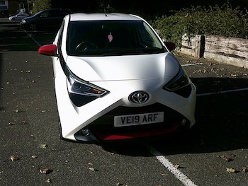 Used Toyota AYGO 2019 for sale - 76063984: Photo 2