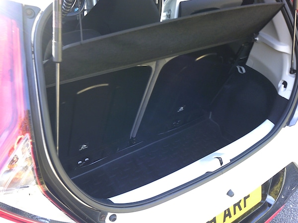 Used Toyota AYGO 2019 for sale - 76063984: Photo 8