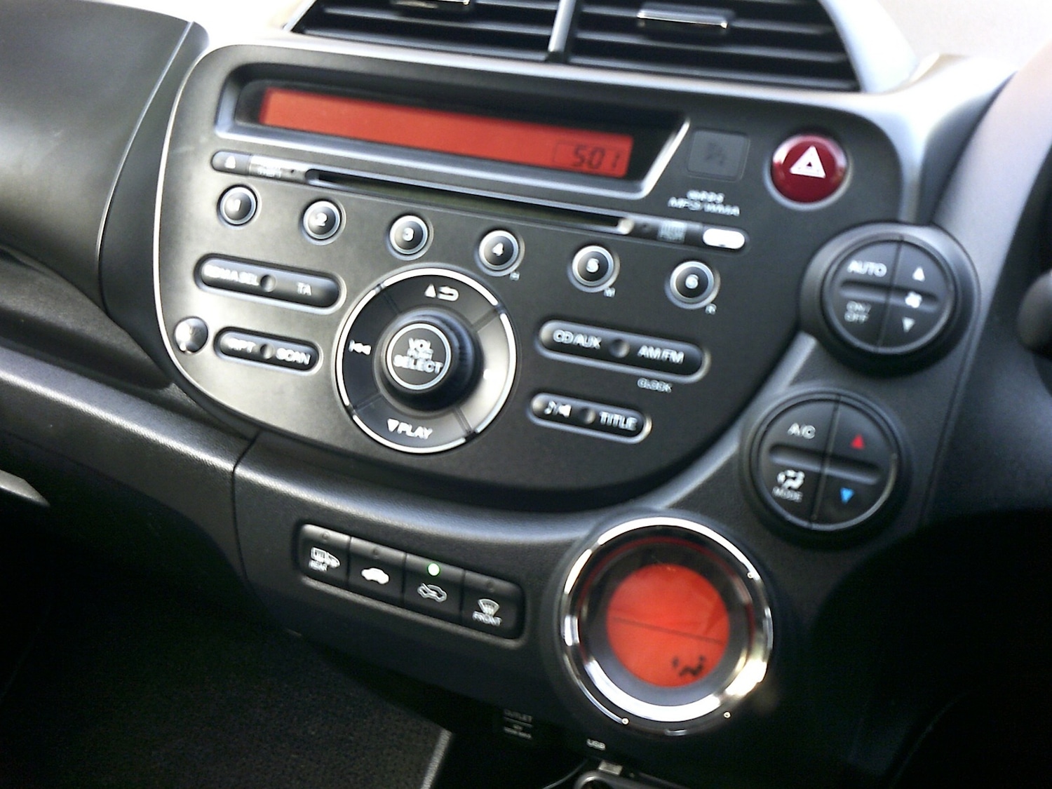 Used Honda Jazz 2014 for sale - 76413898: Photo 12