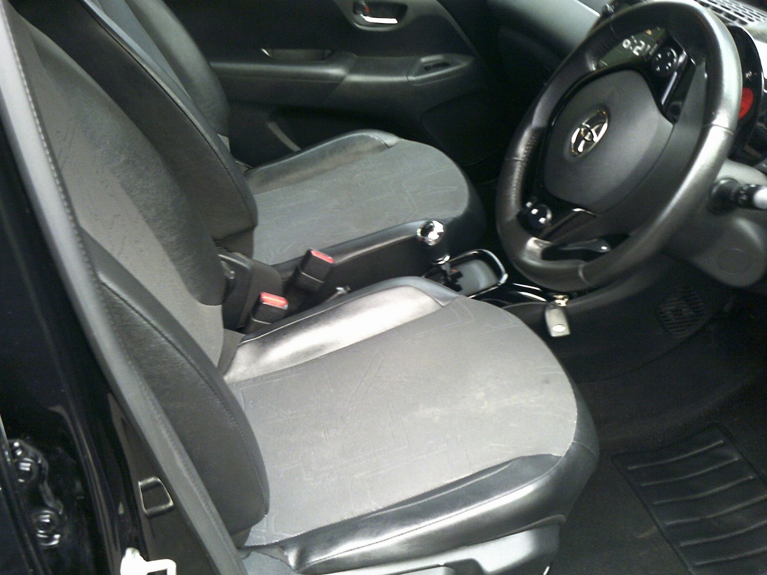 Used Toyota AYGO 2018 for sale - 76374237: Photo 7