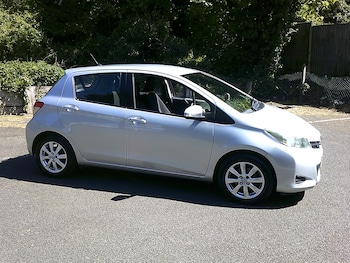 Used Toyota Yaris 2012 for sale - 78436099: Photo