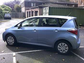 Used Toyota Verso 2011 for sale - 76254988: Photo 3