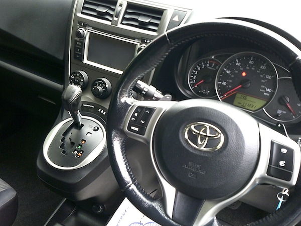 Used Toyota Verso 2011 for sale - 76254988: Photo 9