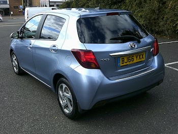 Used Toyota Yaris 2016 for sale - 79788677: Photo