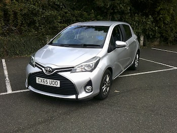Used Toyota Yaris 2015 for sale - 79761370: Photo