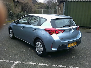 Used Toyota Auris 2013 for sale - 77759085: Photo