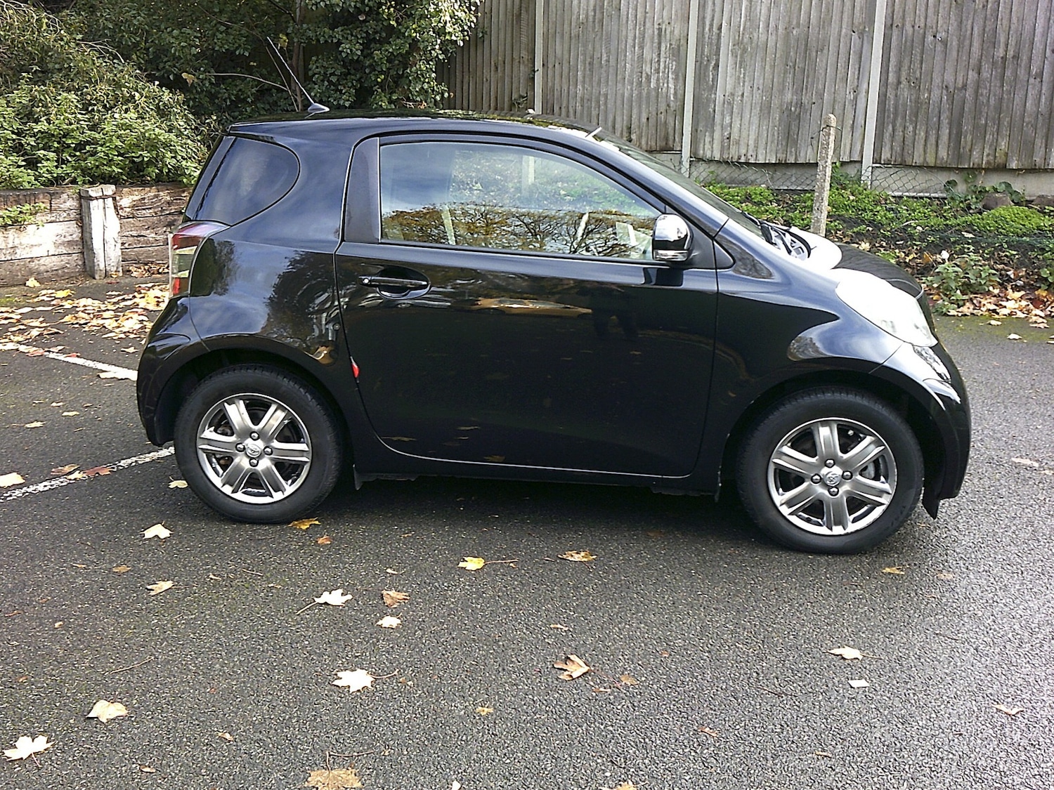 Used Toyota IQ 2012 for sale - 76422091: Photo 2