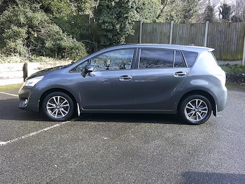 Used Toyota Verso 2014 for sale - 77639522: Photo