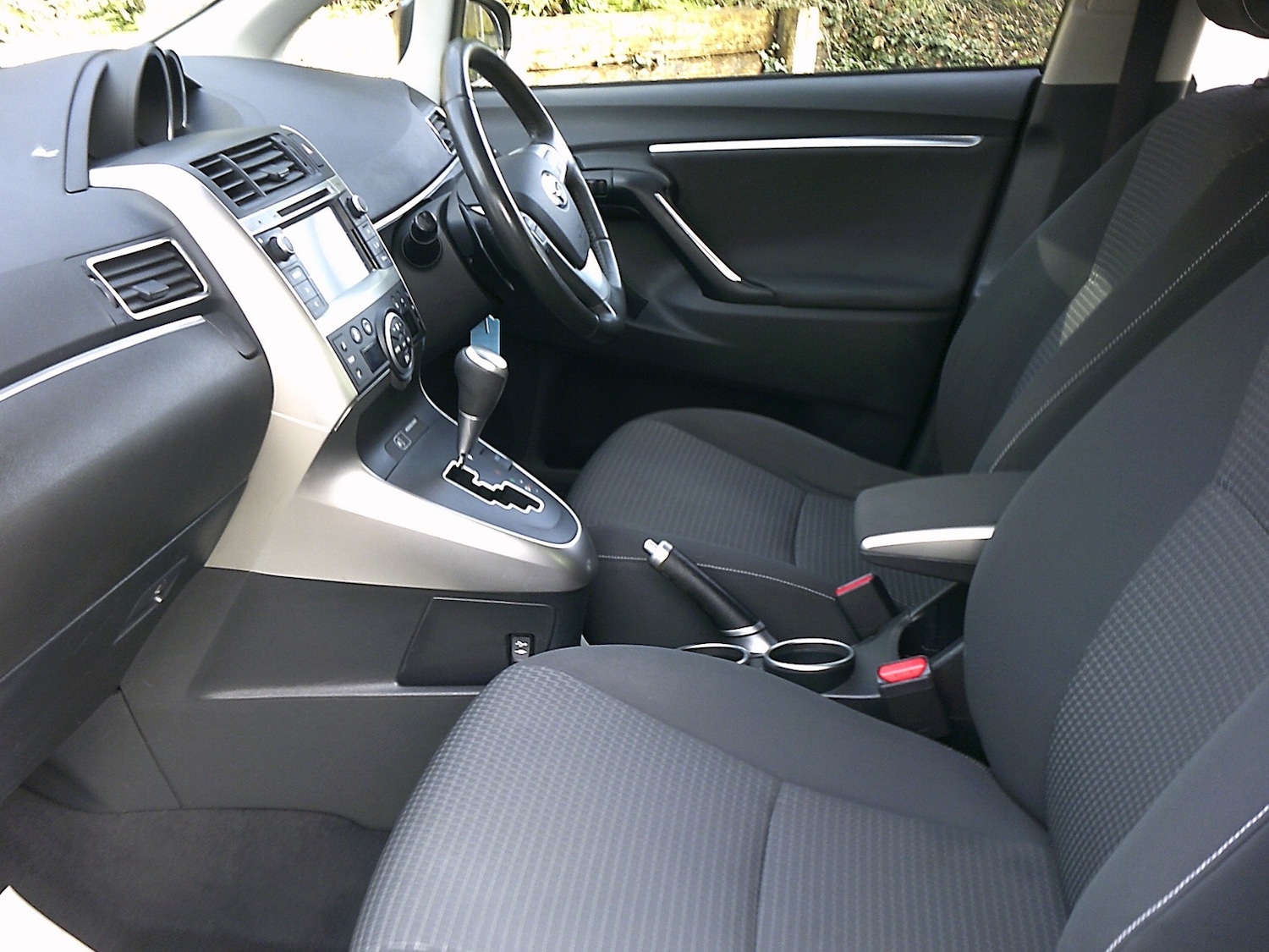 Used Toyota Verso 2014 for sale - 77639522: Photo 9