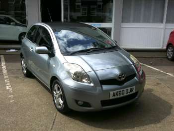 Used Toyota Yaris 2010 for sale - 74831103: Photo