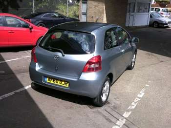 Used Toyota Yaris 2010 for sale - 74831103: Photo