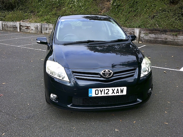 Used Toyota Auris 2012 for sale - 76220381: Photo 2