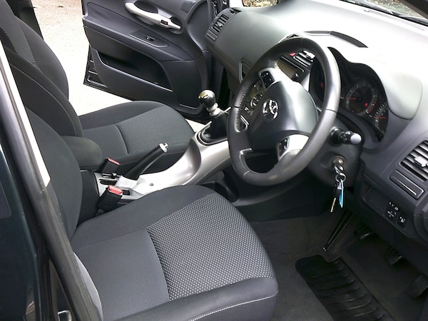 Used Toyota Auris 2012 for sale - 76220381: Photo 6