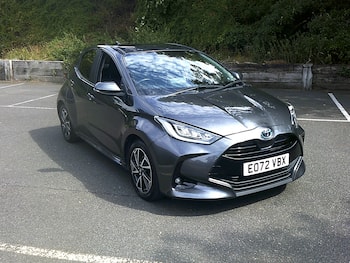 Used Toyota Yaris 2022 for sale - 79418236: Photo
