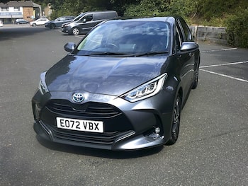 Used Toyota Yaris 2022 for sale - 79418236: Photo