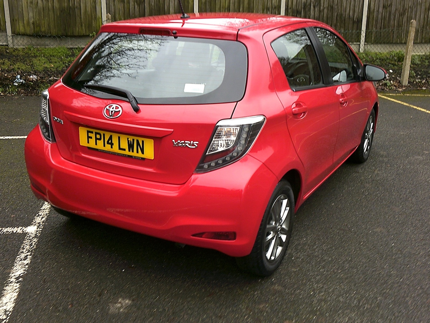 Used Toyota Yaris 2014 for sale - 77283897: Photo 4