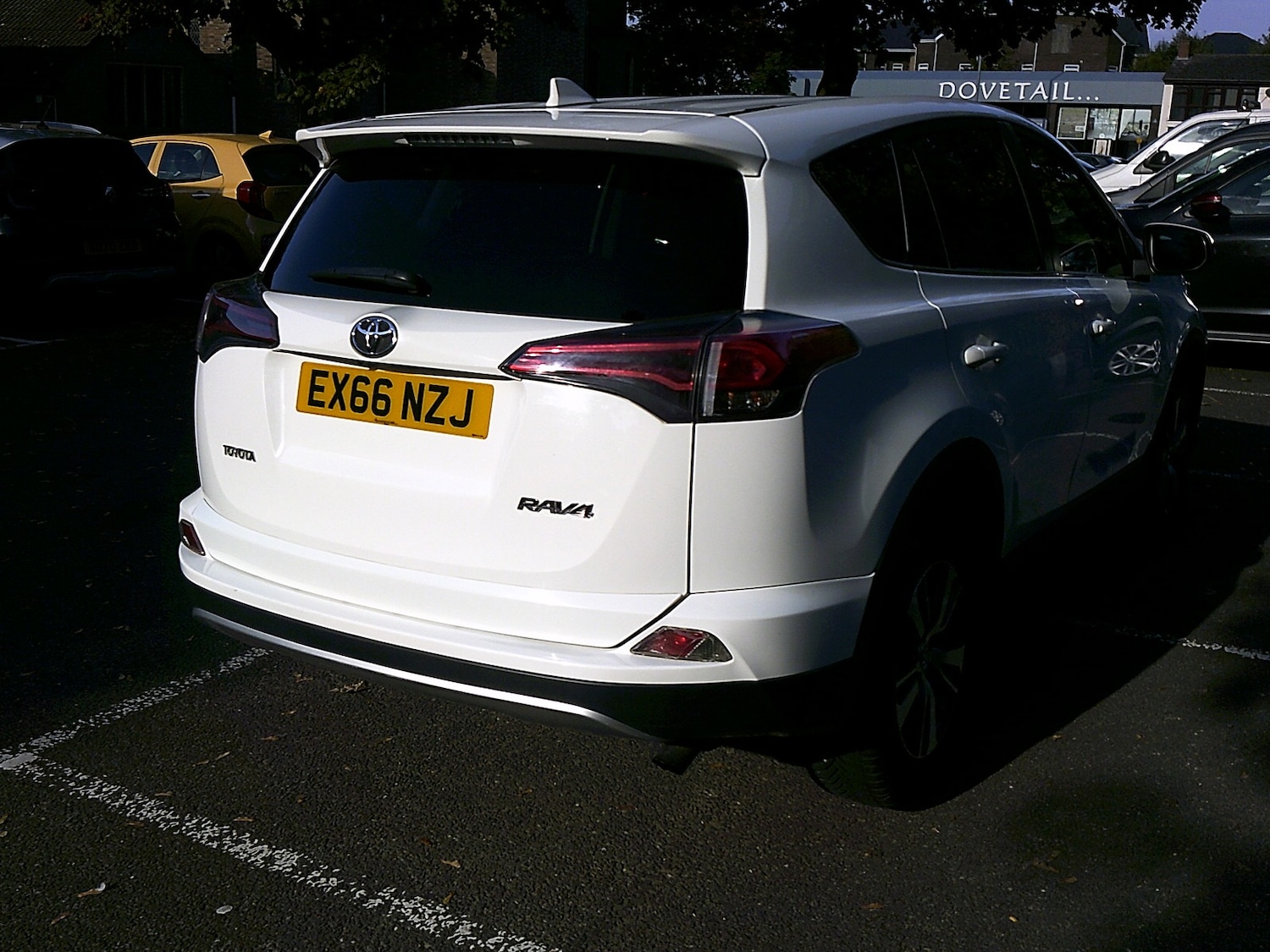 Used Toyota RAV4 2016 for sale - 76218995: Photo 12