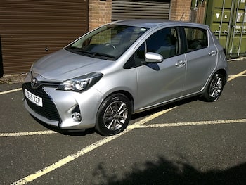 Used Toyota Yaris 2015 for sale - 79747230: Photo