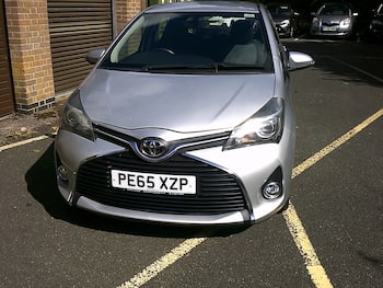 Used Toyota Yaris 2015 for sale - 79747230: Photo