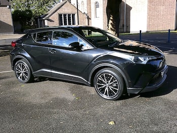 Used Toyota C-HR 2017 for sale - 79661116: Photo