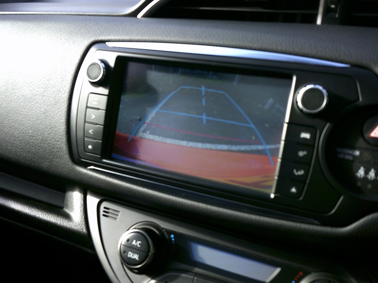 Used Toyota Yaris 2016 for sale - 76413370: Photo 13