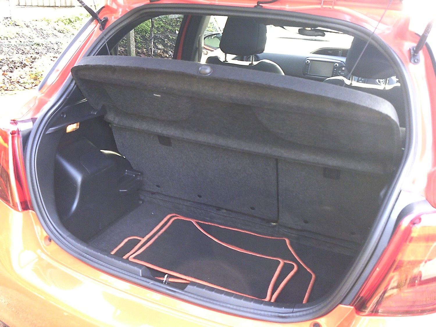 Used Toyota Yaris 2016 for sale - 76413370: Photo 8