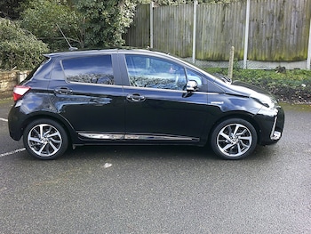 Used Toyota Yaris 2017 for sale - 77567751: Photo