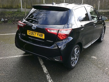 Used Toyota Yaris 2017 for sale - 77567751: Photo