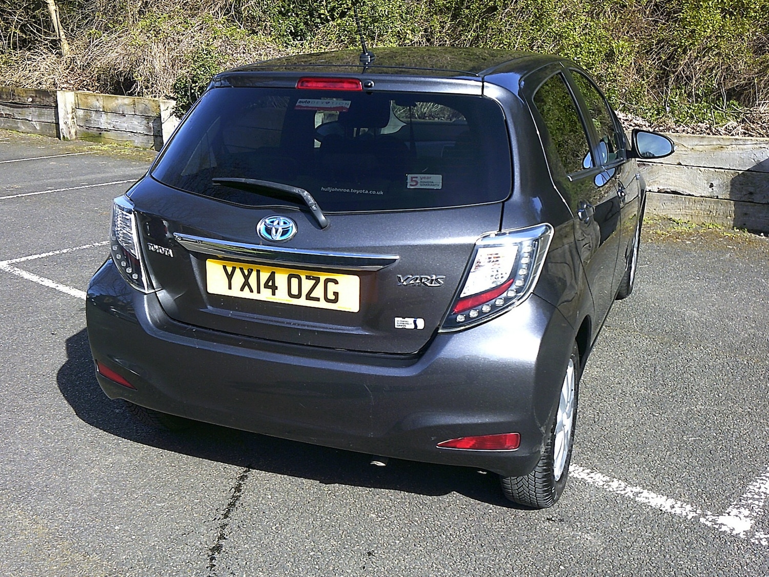 Used Toyota Yaris 2014 for sale - 77974273: Photo 4