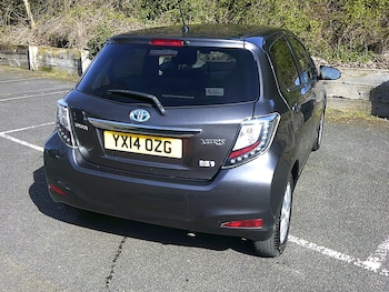 Used Toyota Yaris 2014 for sale - 77974273: Photo