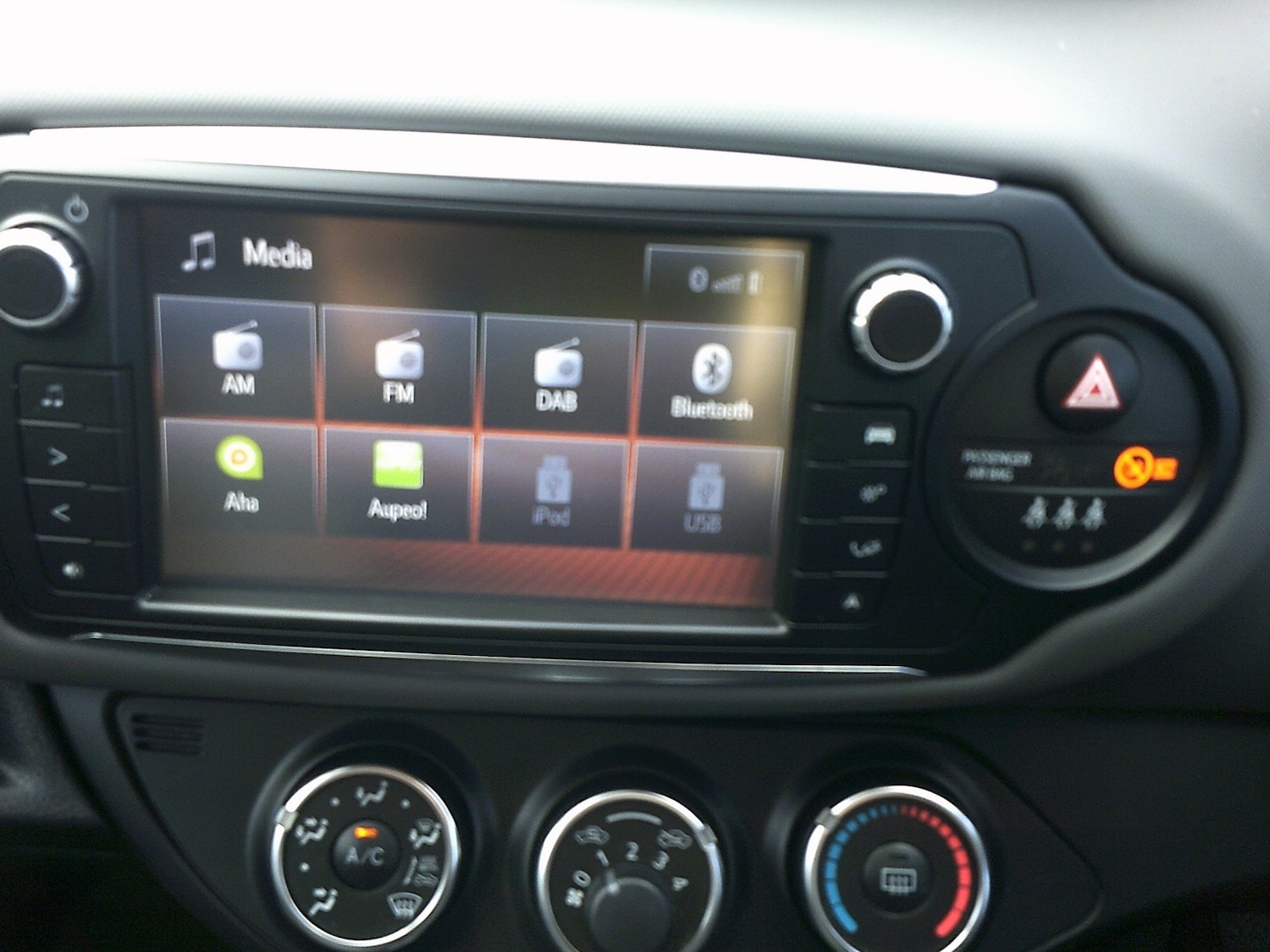 Used Toyota Yaris 2016 for sale - 78025350: Photo 12