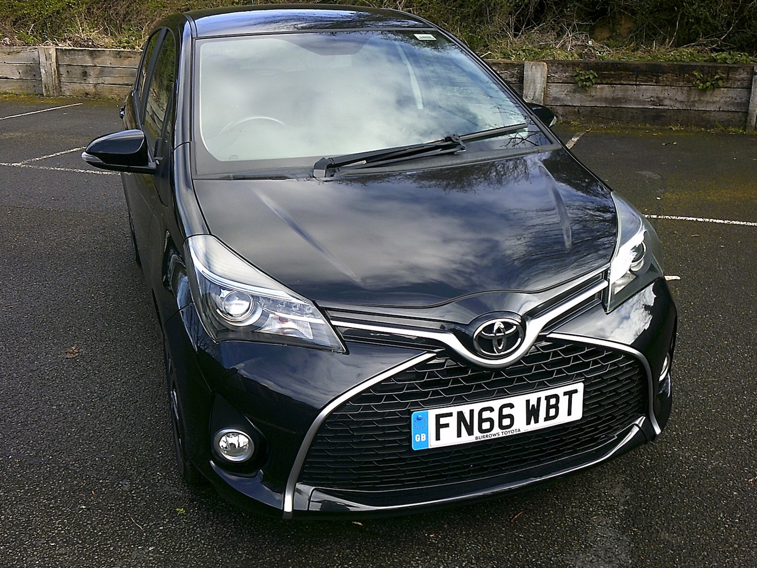 Used Toyota Yaris 2016 for sale - 78025350: Photo 2