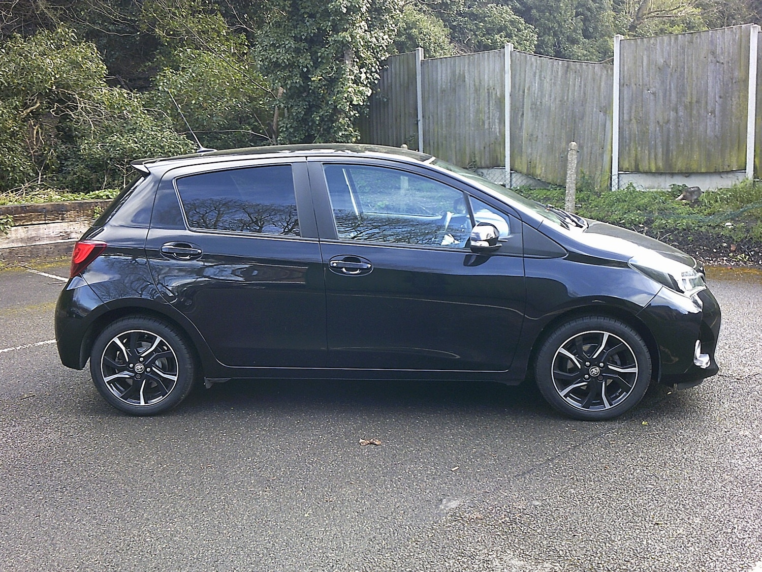 Used Toyota Yaris 2016 for sale - 78025350: Photo 3