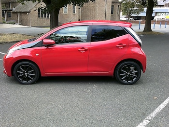Used Toyota AYGO 2017 for sale - 79274434: Photo