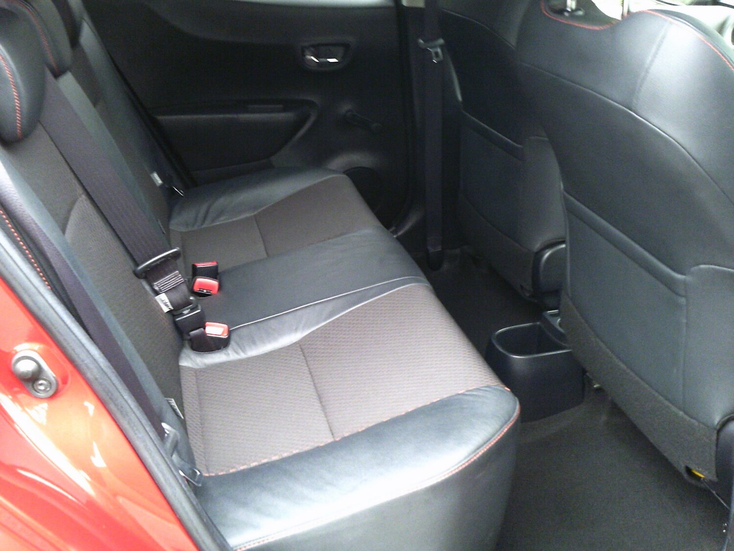 Used Toyota Yaris 2013 for sale - 77776410: Photo 8