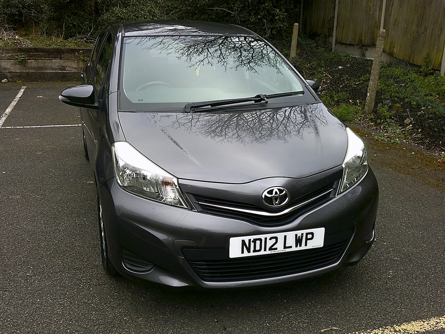 Used Toyota Yaris 2012 for sale - 77916206: Photo 2