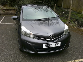 Used Toyota Yaris 2012 for sale - 77916206: Photo