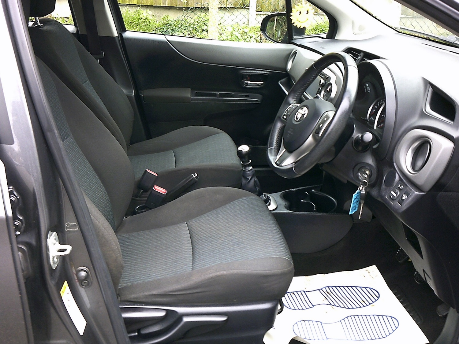 Used Toyota Yaris 2012 for sale - 77916206: Photo 7