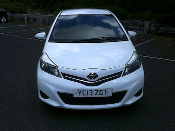 Used Toyota Yaris 2013 for sale - 78520758: Photo
