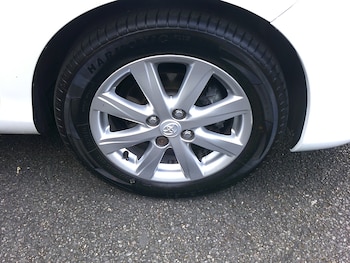 Used Toyota Yaris 2013 for sale - 78520758: Photo