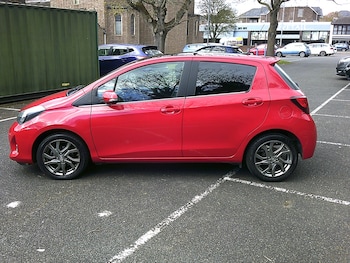 Used Toyota Yaris 2015 for sale - 78107062: Photo