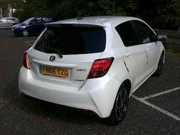 Used Toyota Yaris 2016 for sale - 78323799: Photo