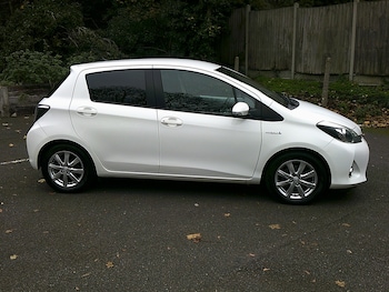 Used Toyota Yaris 2014 for sale - 76478016: Photo