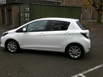 Used Toyota Yaris 2014 for sale - 76478016: Photo