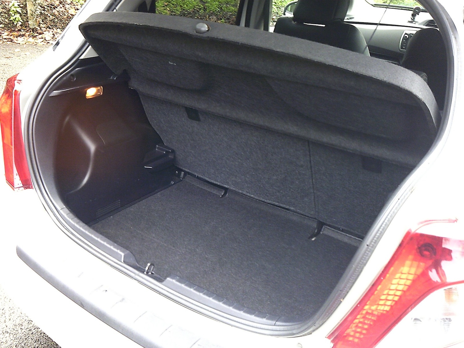 Used Toyota Yaris 2012 for sale - 76845428: Photo 6