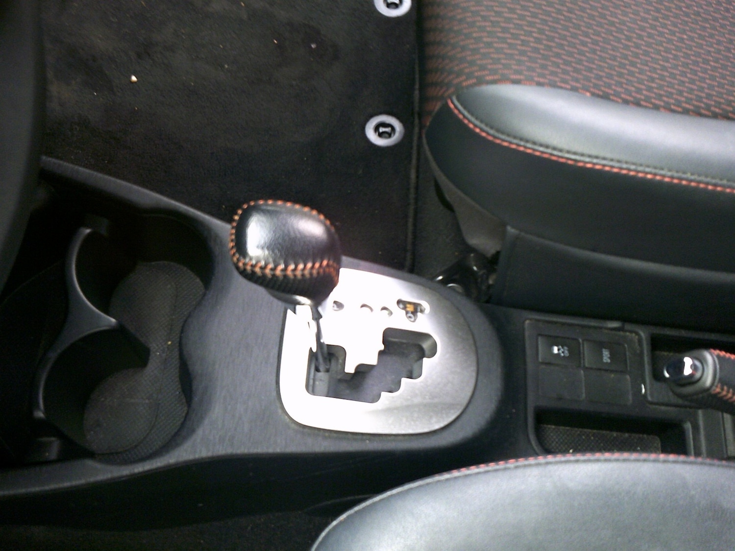 Used Toyota Yaris 2012 for sale - 76845428: Photo 9