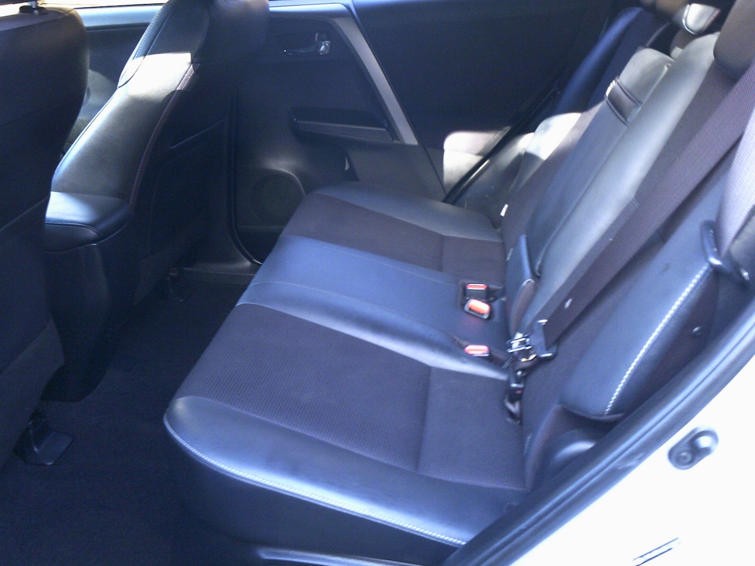 Used Toyota RAV4 2017 for sale - 77731069: Photo 16