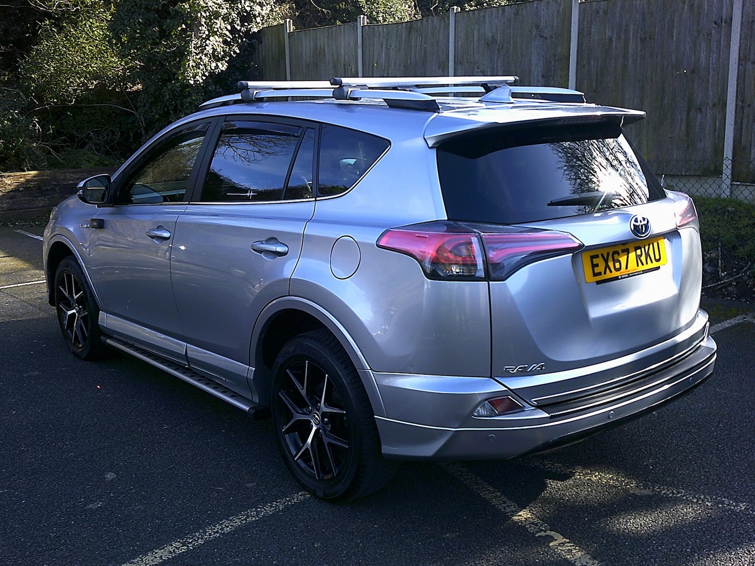 Used Toyota RAV4 2017 for sale - 77731069: Photo 4